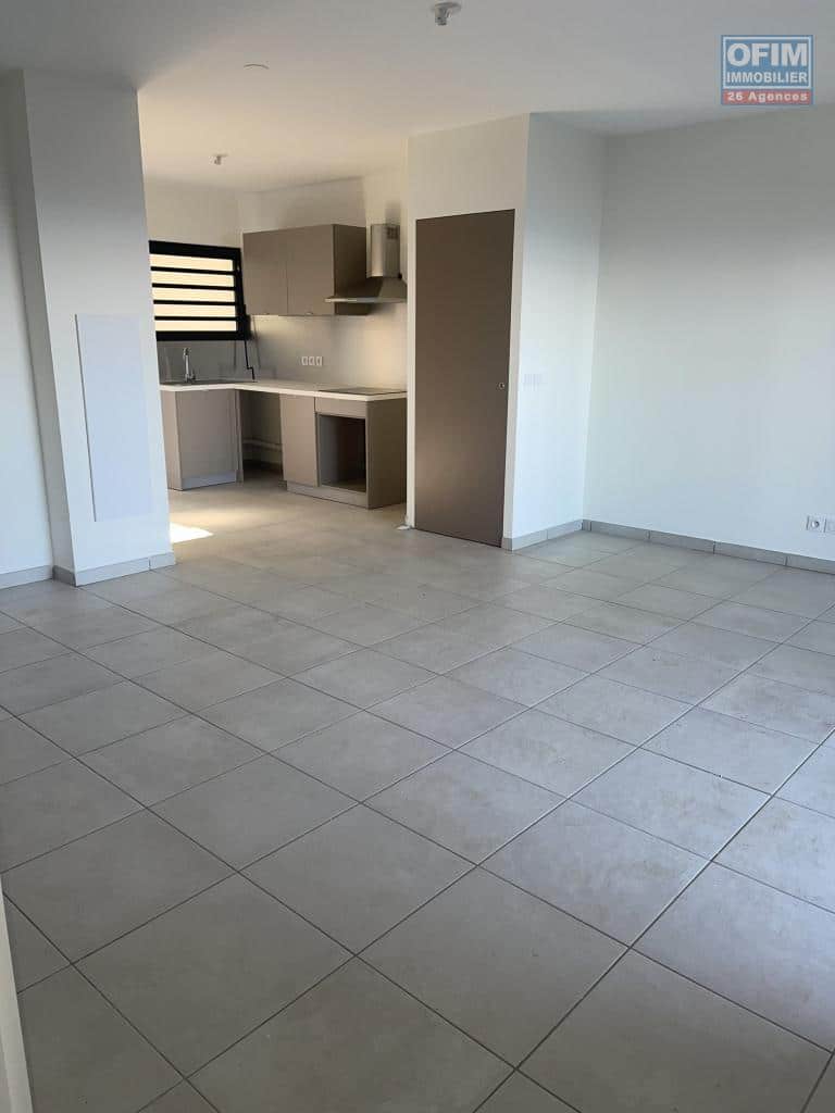 OFIM-immobilier-à-louer-appartement-T2-récent-Saint-Leu